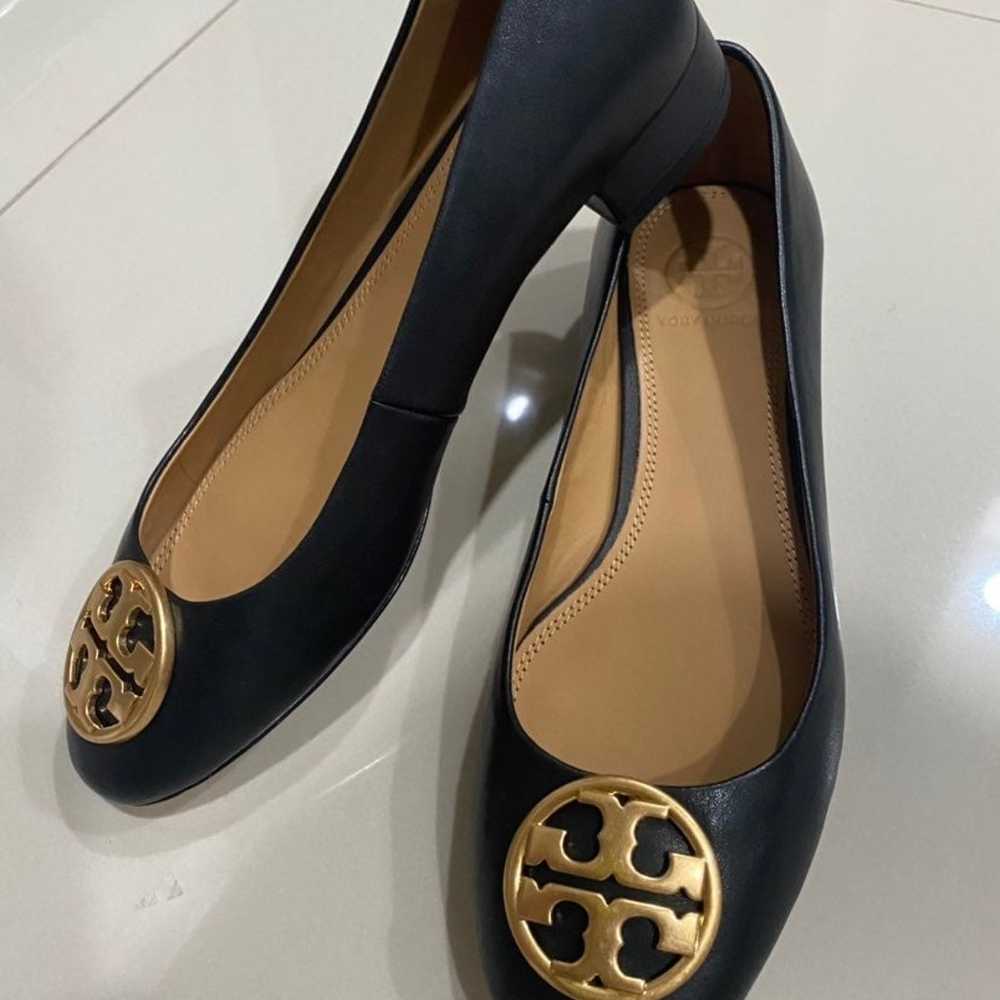 Tory Burch chelsea heeled ballet flat size 6 - image 1