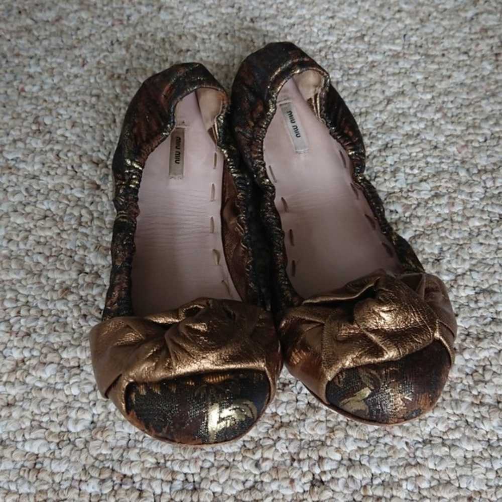 Miu Miu Leather Ballet Flats Gold & Metallic size… - image 2