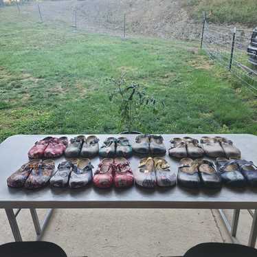 9 pairs of Calceo shoes, and 3 pairs of goby shoes