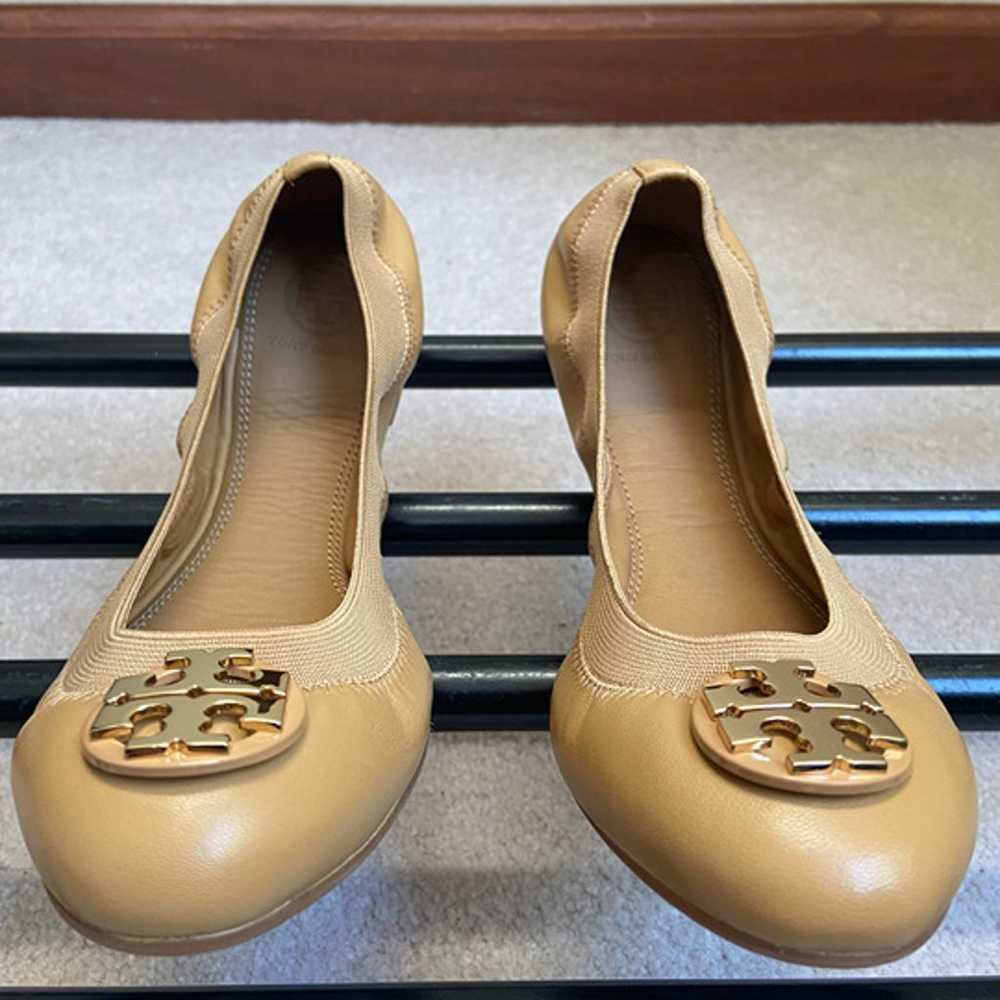 TORY BURCH Women Brass Gold Logo Leather Ballet S… - image 1