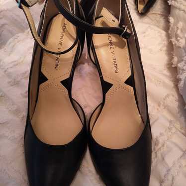 Adrienne Vittadini Black Leather Pumps - Size 8