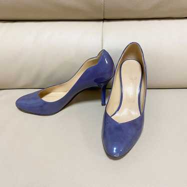 Ginza Kanematsu high-heel pumps.