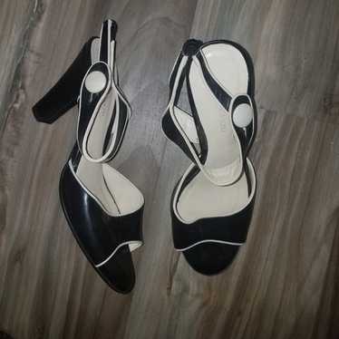 Enzo Angiolini black tan heels size 7.5 M