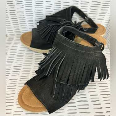 Minnetonka Ashley Black Suede Fringe Wedge Sandals