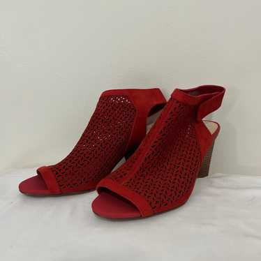 Vince Camuto “Dastana” red heel in size 9 - image 1