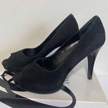 NINE WEST Bonfired Black Suede Peep toe Heels