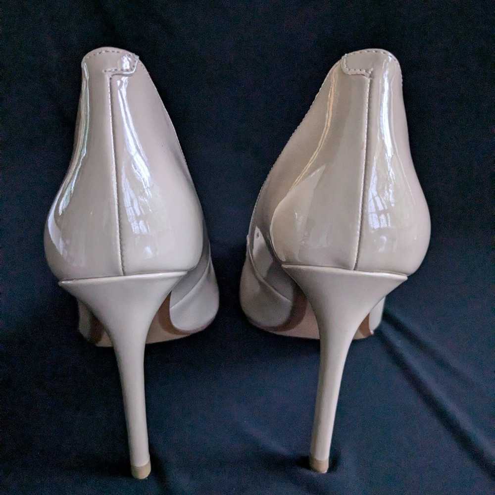 Michael Kors Nude Keke Pumps Size 8.5 - image 4