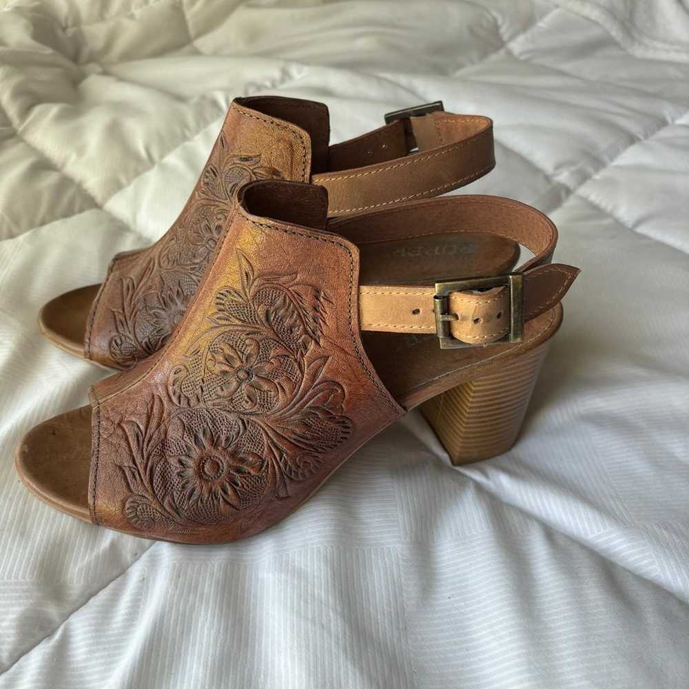 Western leather heels - image 1