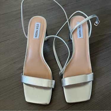 Steve Madden Luxe Metallic Block Healed Strappy Sa