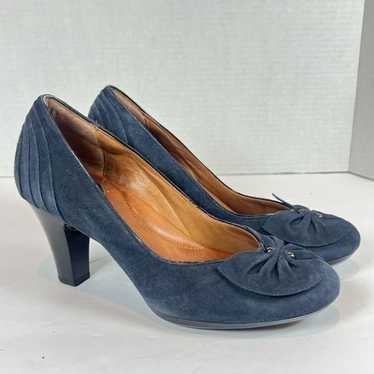 Clarks Artisan Womens Size 7 Classic Heels Dark B… - image 1