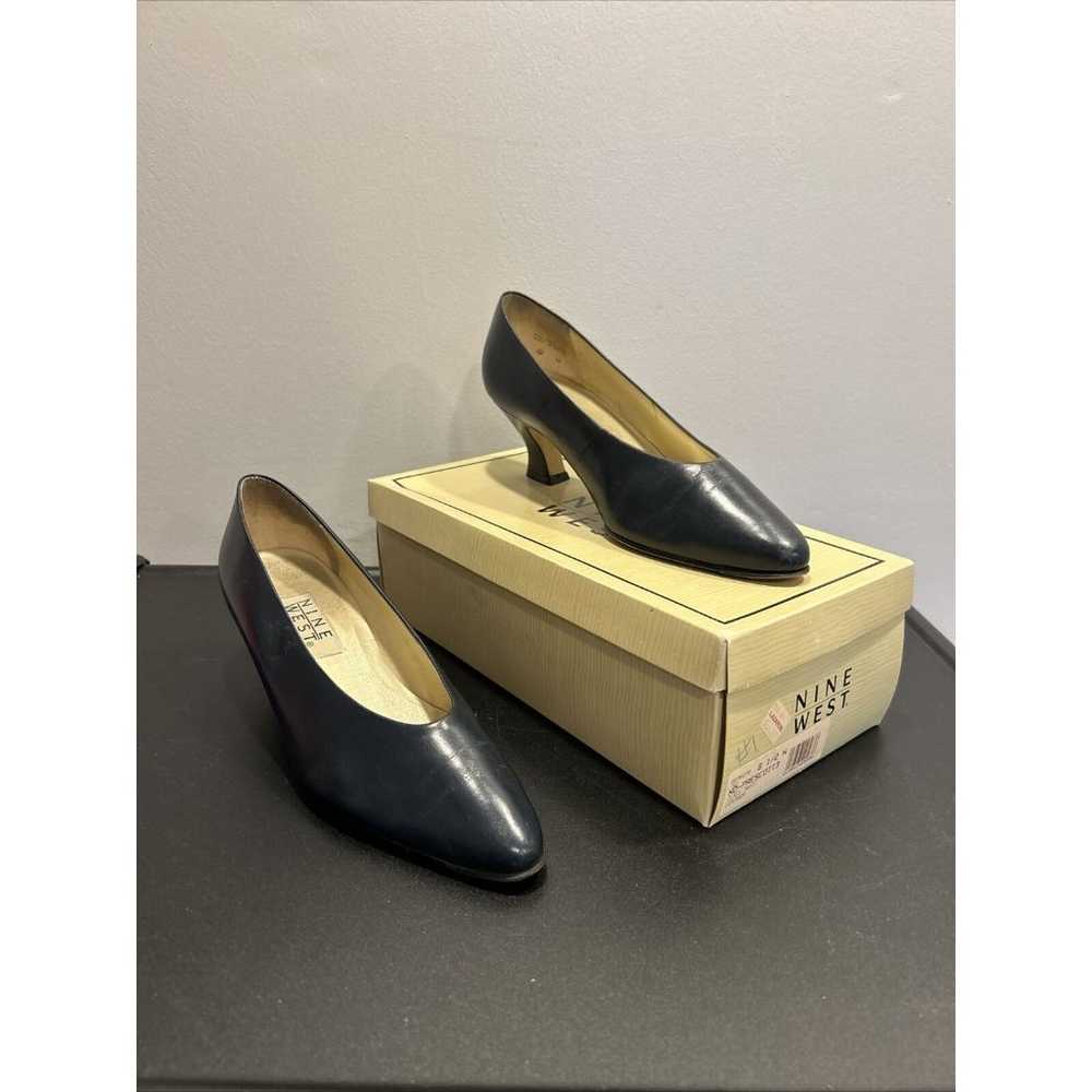 Nine West Navy Blue Leather Heels Pumps 8.5N W/box - image 1