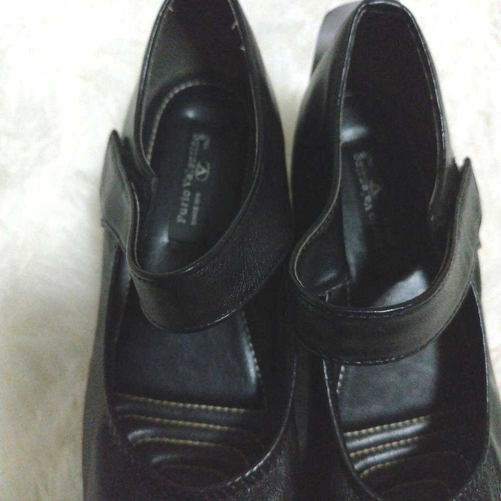 Made in Italy, size 24.5EEE
Velcro straps, Furio … - image 2