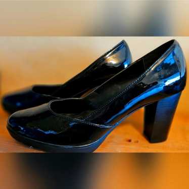 Bella Vita- Black Heels - Size 9w