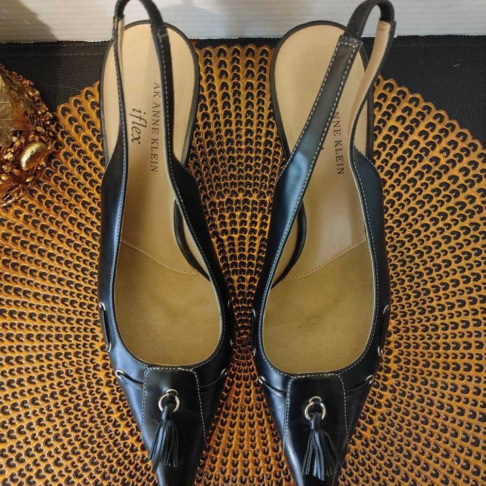 Anne Klein Kitten Heels Size 8.5 - image 2