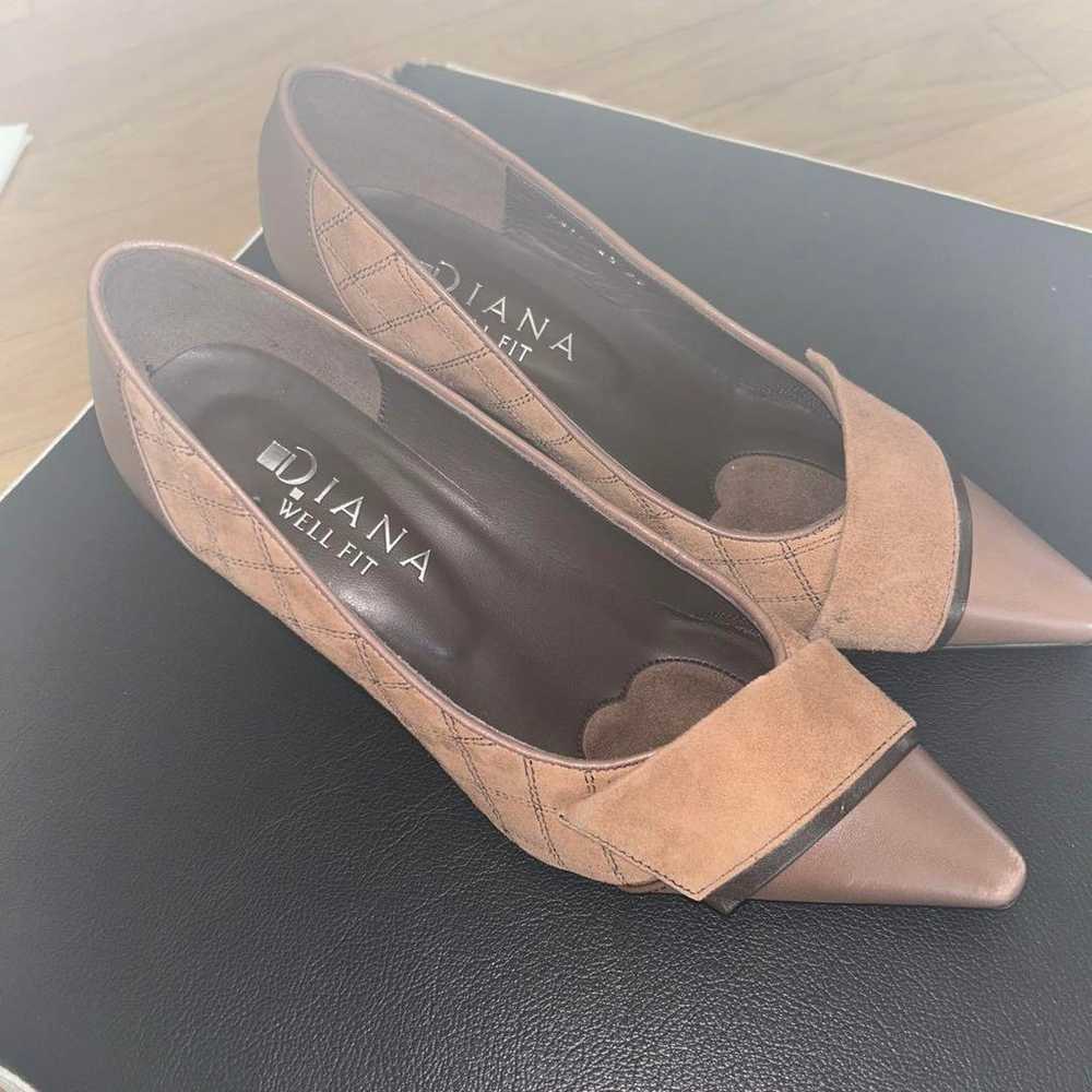 Diana Well-fit Pumps 23cm. - image 2