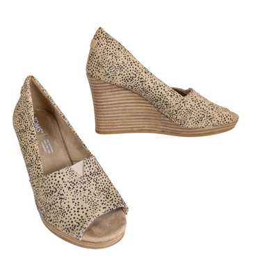 TOMS Michelle Wedge Heel Pump Sand Tiny Cheetah P… - image 1