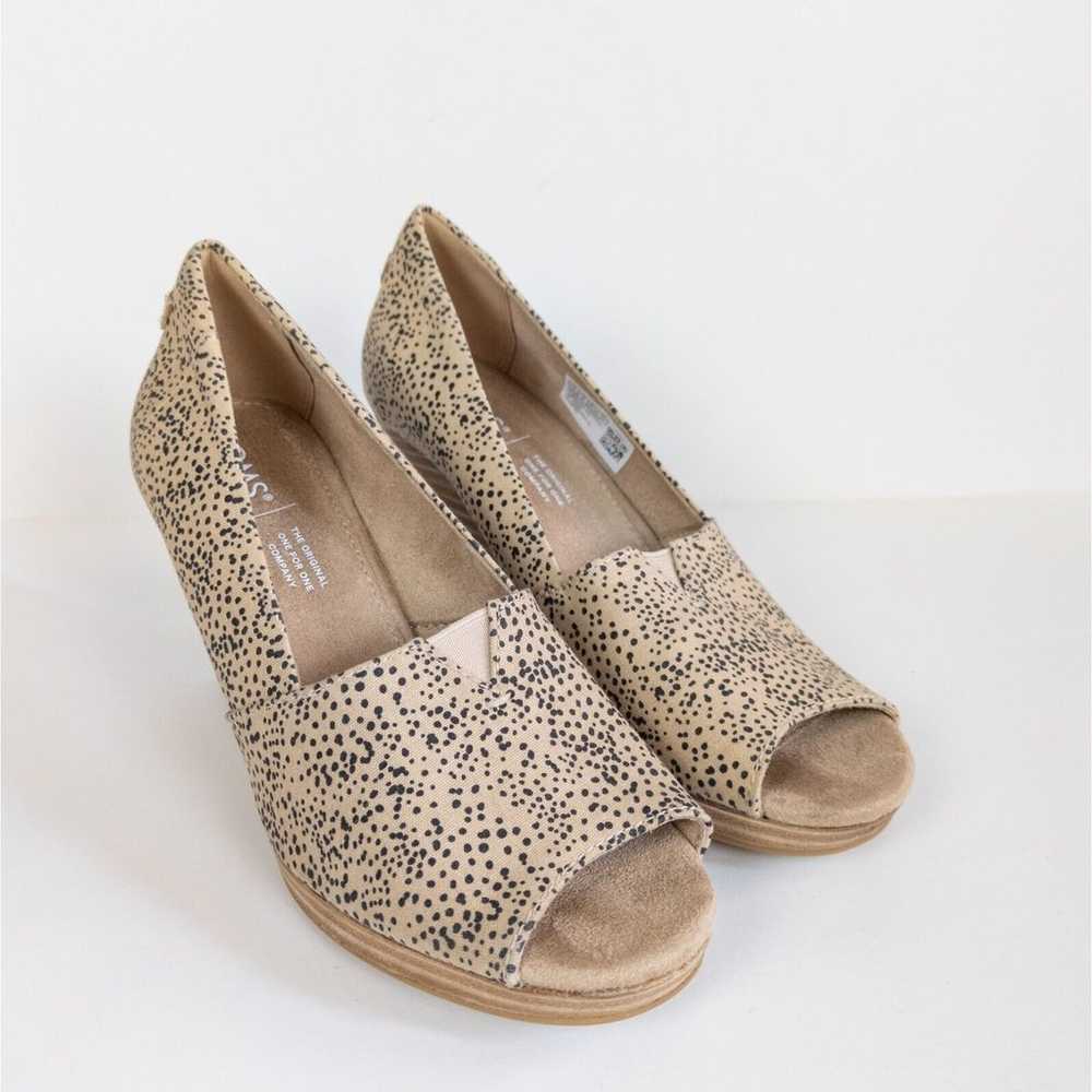 TOMS Michelle Wedge Heel Pump Sand Tiny Cheetah P… - image 2