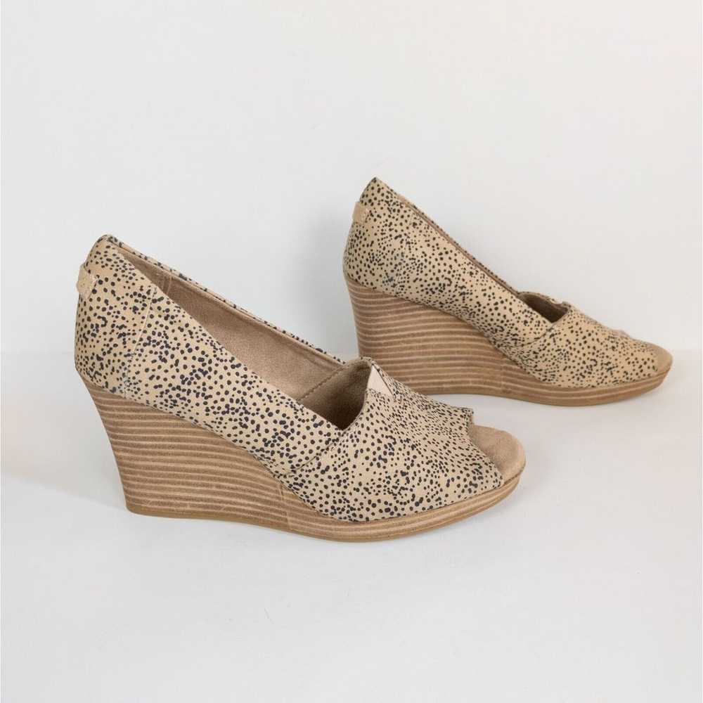 TOMS Michelle Wedge Heel Pump Sand Tiny Cheetah P… - image 3