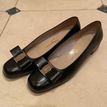 Salvatore Ferragamo leather ribbon pumps genuine l