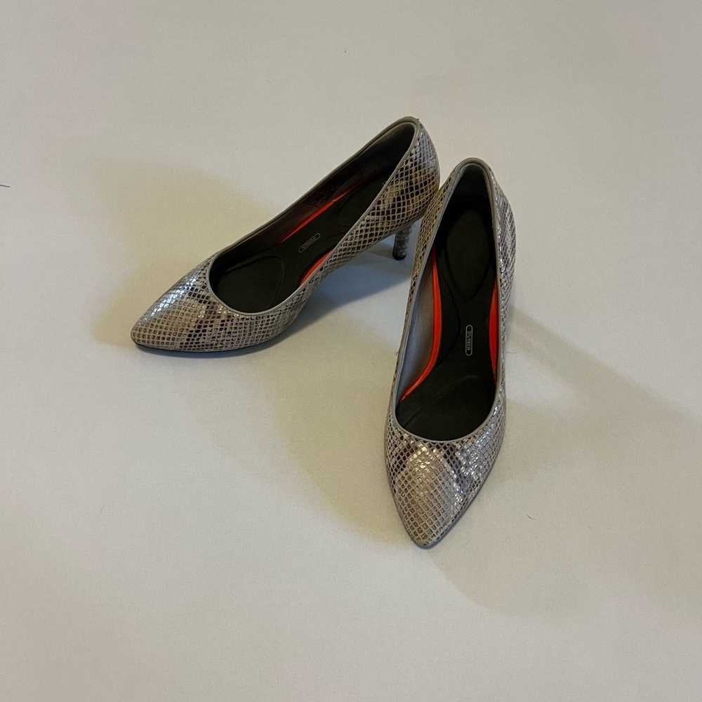 Rockport Trutech faux snakeskin pointy toe heels … - image 2