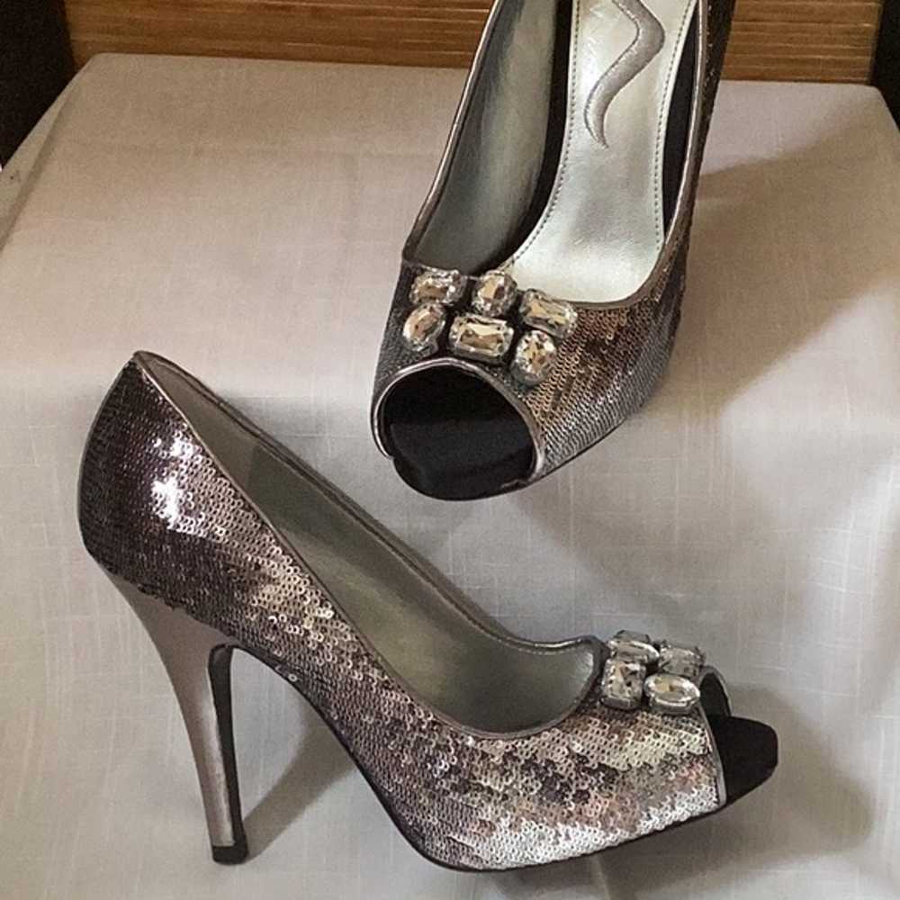 NINA sequin peep toe heels w jewels EUC - image 2