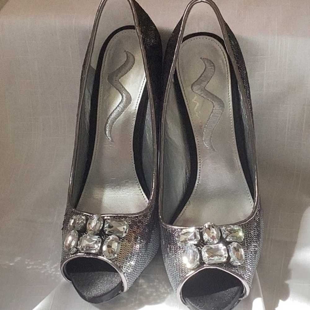 NINA sequin peep toe heels w jewels EUC - image 3