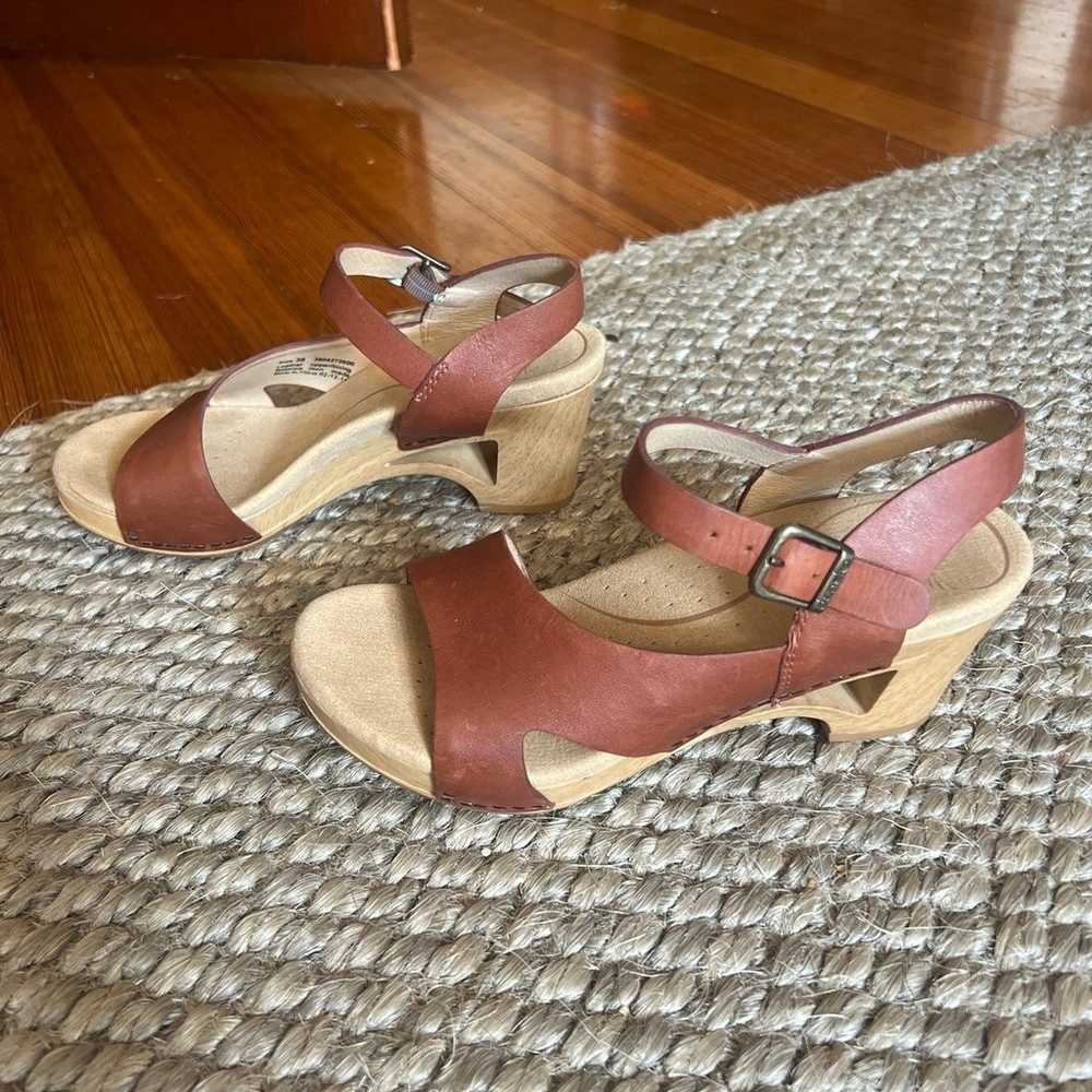 Gorgeous brown leather DANSKO Sandals, like new 36 - image 2