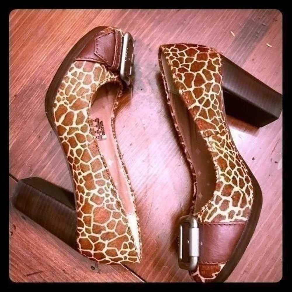 FOSSIL ANIMAL PRINT HEELS - image 1