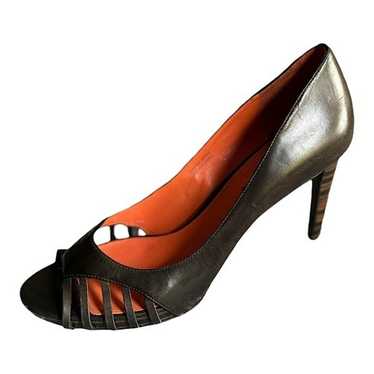 NEW Via Spiga Black Leather Peep Toe Pumps Size 9.