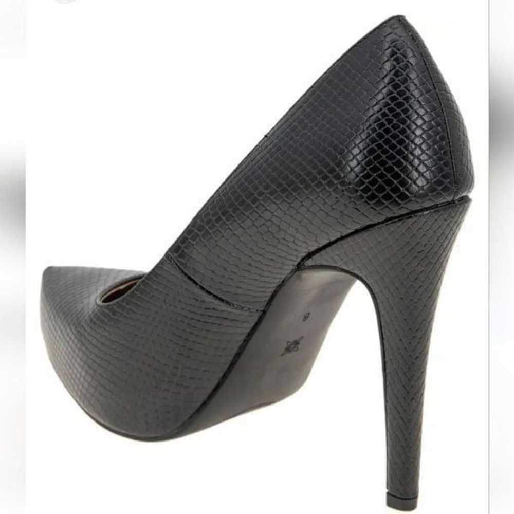 New BCBGeneration Penni Pump black lizard high he… - image 5