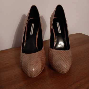 Vero Cuomo Snakeskin Shoes