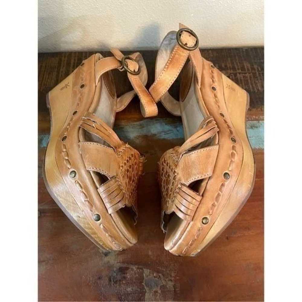 Frye Leather Whipstitch Trim Sandals - image 5