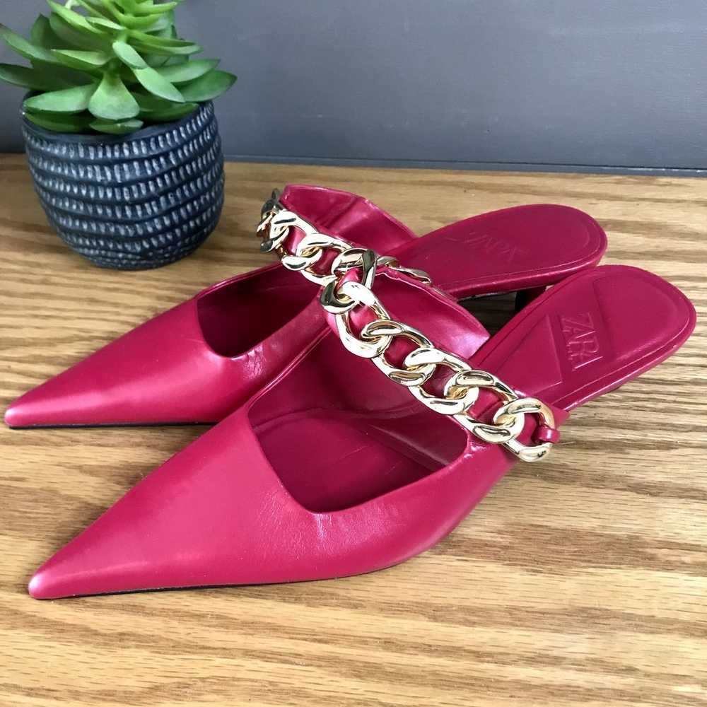 Zara Fuschia Pink Mules Gold Chain NEVER WORN Wom… - image 1