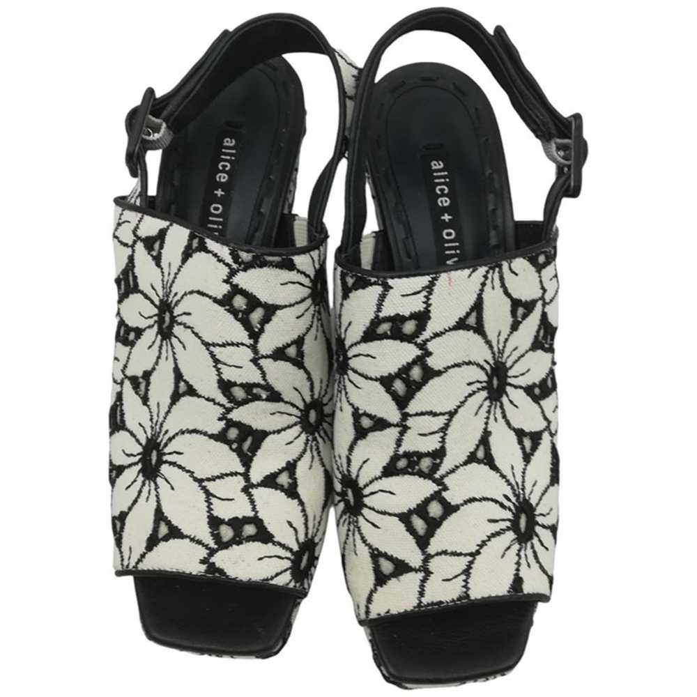 Alice & Olivia Wedge Chunky Floral Peep Toe Sling… - image 10