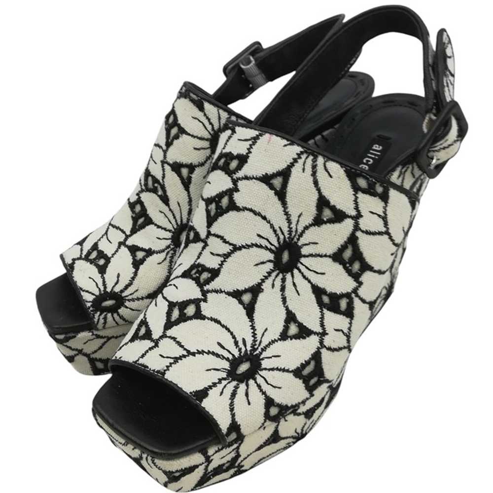 Alice & Olivia Wedge Chunky Floral Peep Toe Sling… - image 1