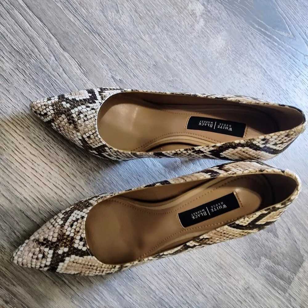 Stylish WHBM reptile look pumps w/3 1/2” heel, ne… - image 4