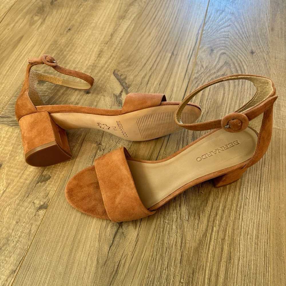 Bernardo Suede Heels Size 7.5 - image 5