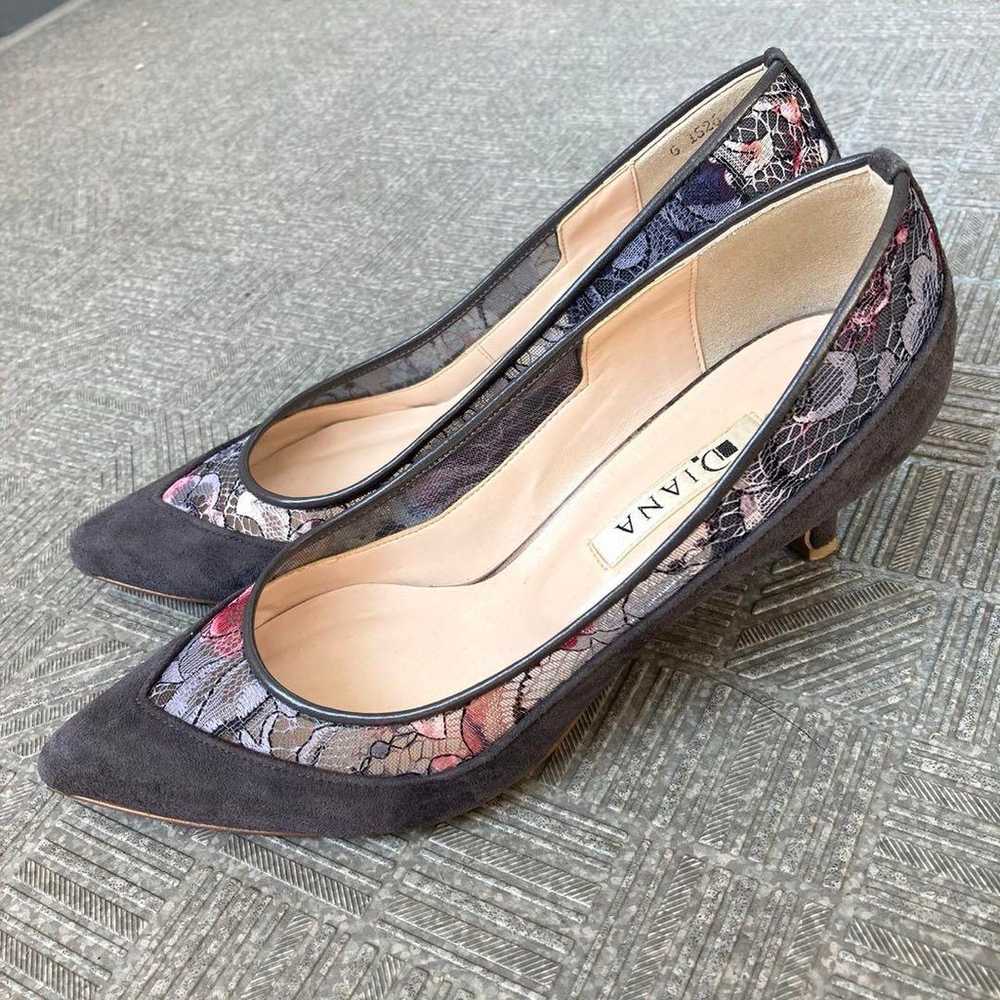 DIANA Diana lace suede floral pumps heels 23.5 - image 2