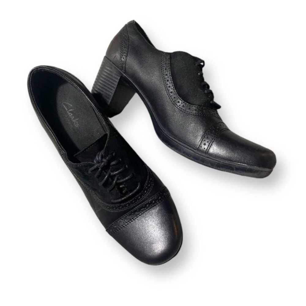 Clarks Bendables Wingtip Heels Oxfords Black Leat… - image 1