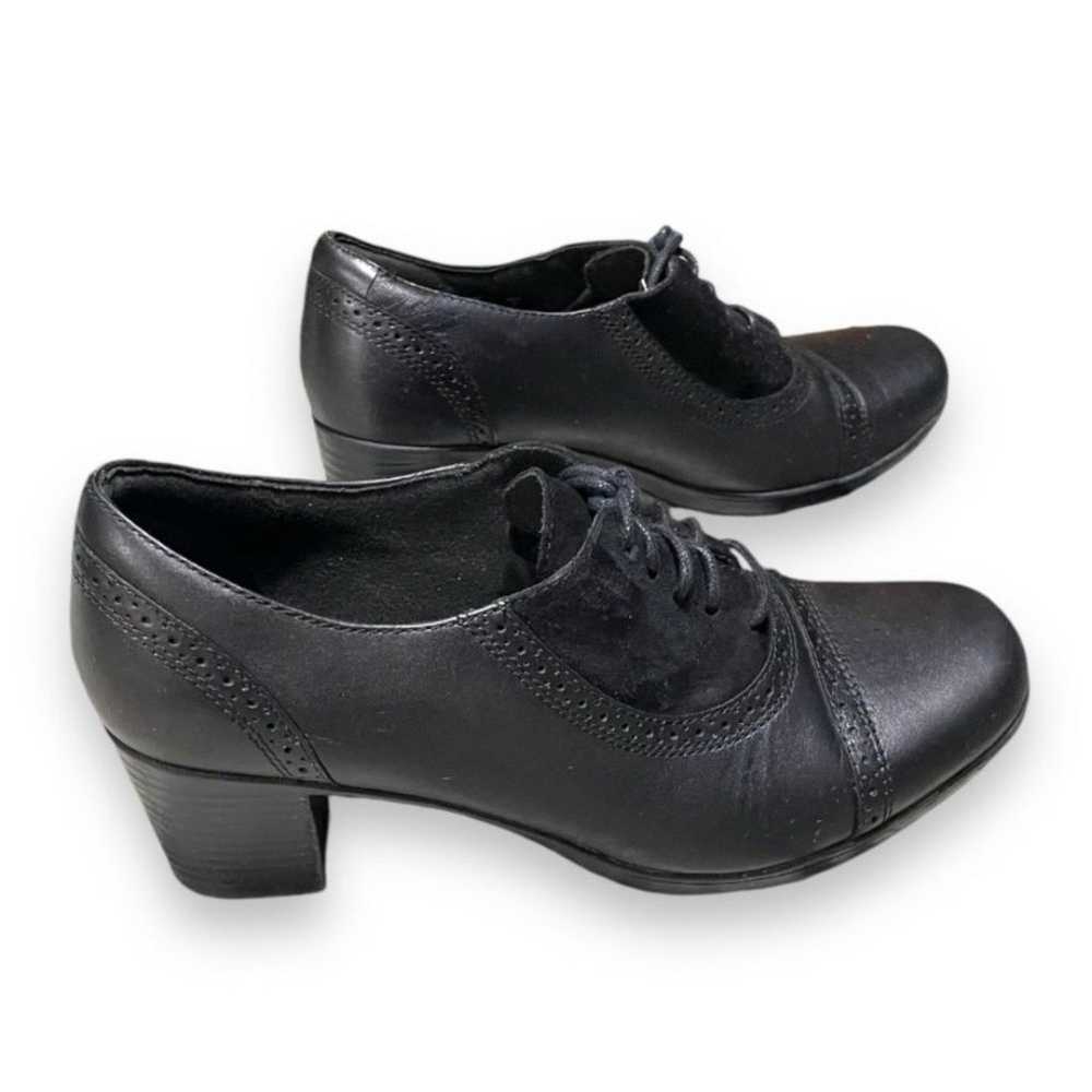 Clarks Bendables Wingtip Heels Oxfords Black Leat… - image 3