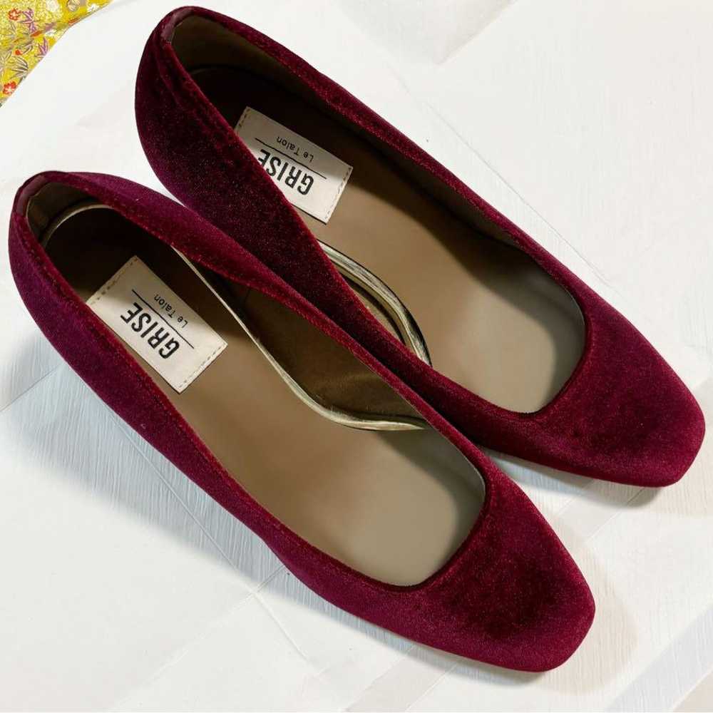 GRISE / Le Talon Velvet Pumps - image 1