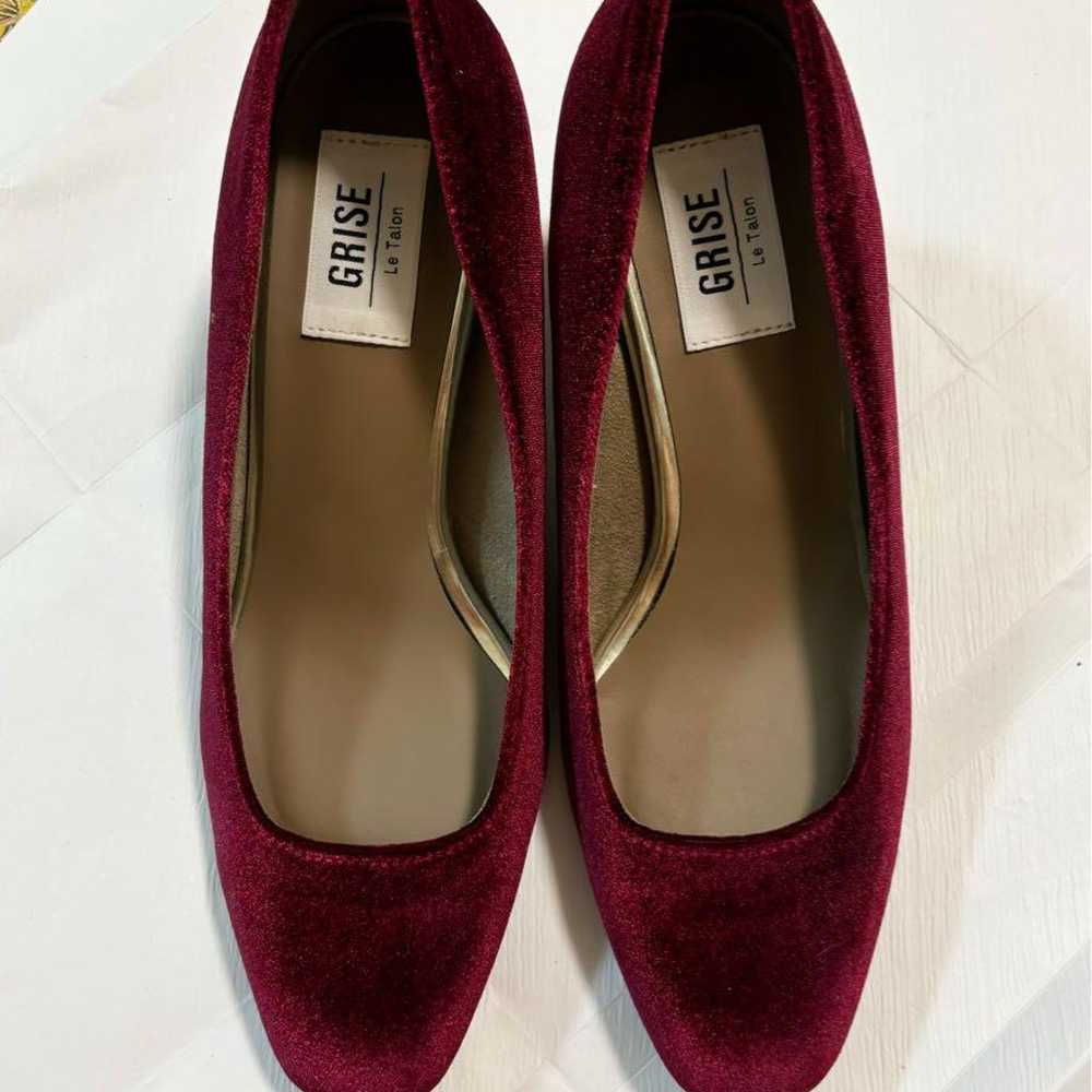 GRISE / Le Talon Velvet Pumps - image 3