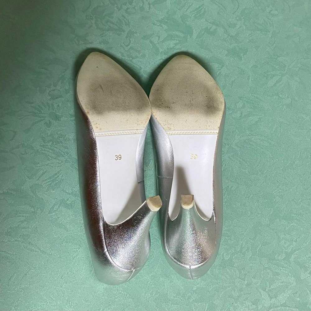 Enchanted pumps, genuine leather, silver color, 2… - image 5