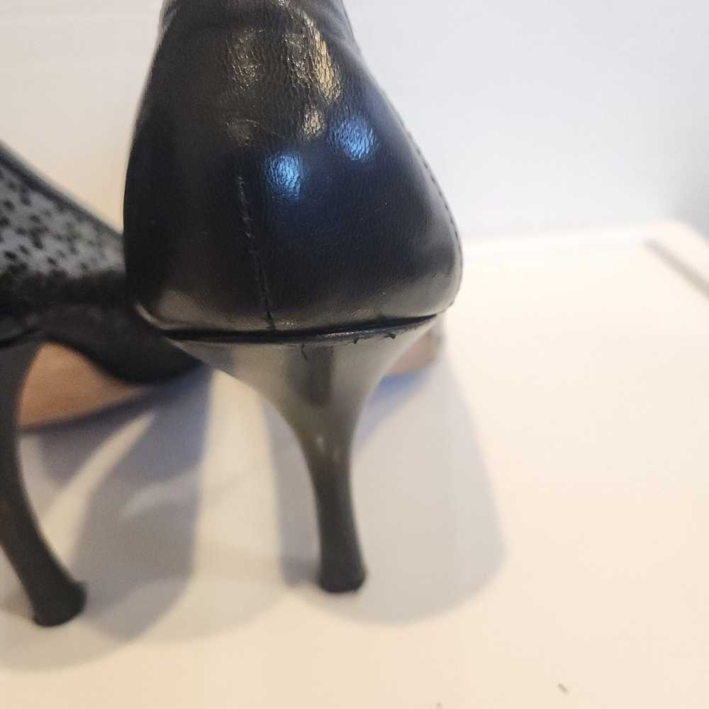 Oscar De La Renta black heels - image 3