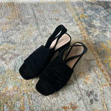 Silent D black leather sandle