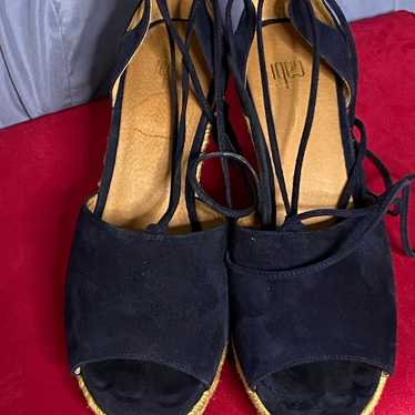 CAbi Isla Suede Tassel Tie Embroidered Wedges outlets Classic Navy Size 10