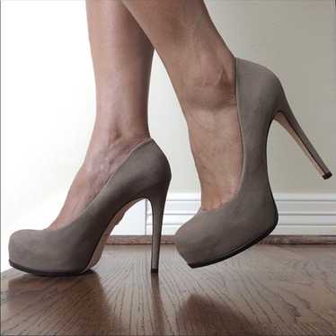 BCBGeneration Beige High Pumps Shoes 6.5 heels Ho… - image 1