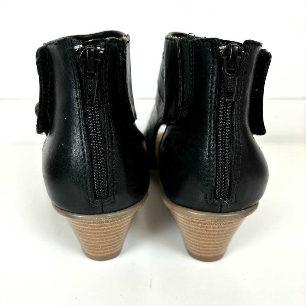 Earth Vicki Bootie 11M black leather peep toe hee… - image 3