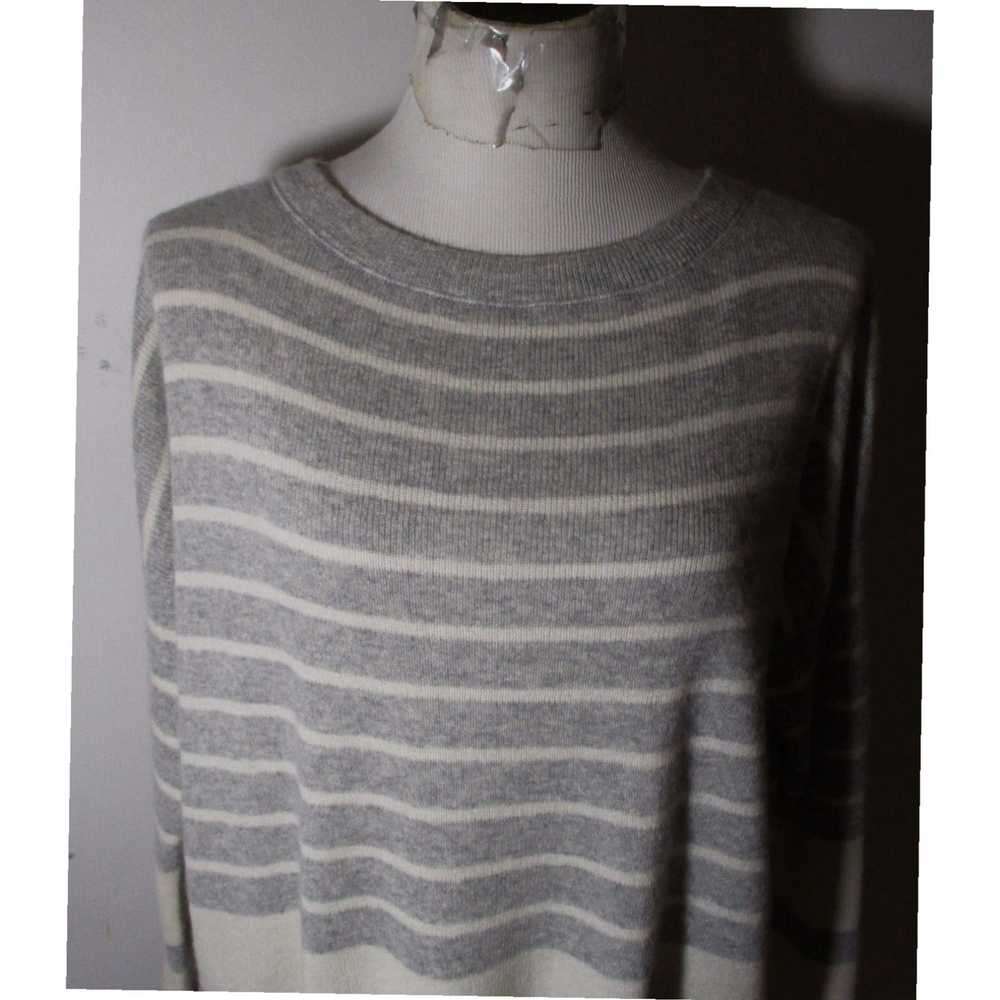 Vince Luxurious 100% Cashmere Long Sleeve Sweater… - image 2