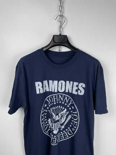 Band Tees × Rock T Shirt × Vintage Vintage 00s Ra… - image 1